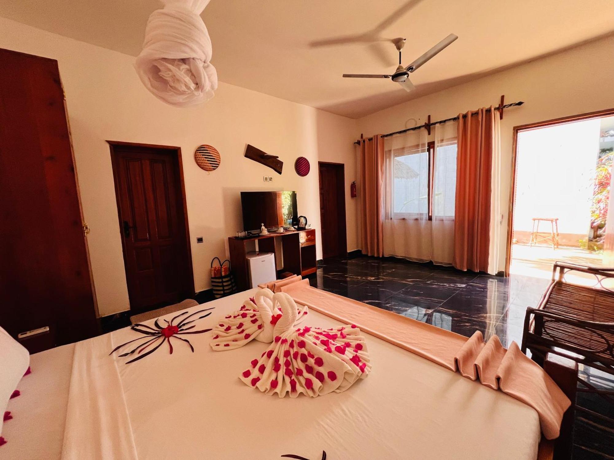 Tropical Nungwi Hotel ภายนอก รูปภาพ