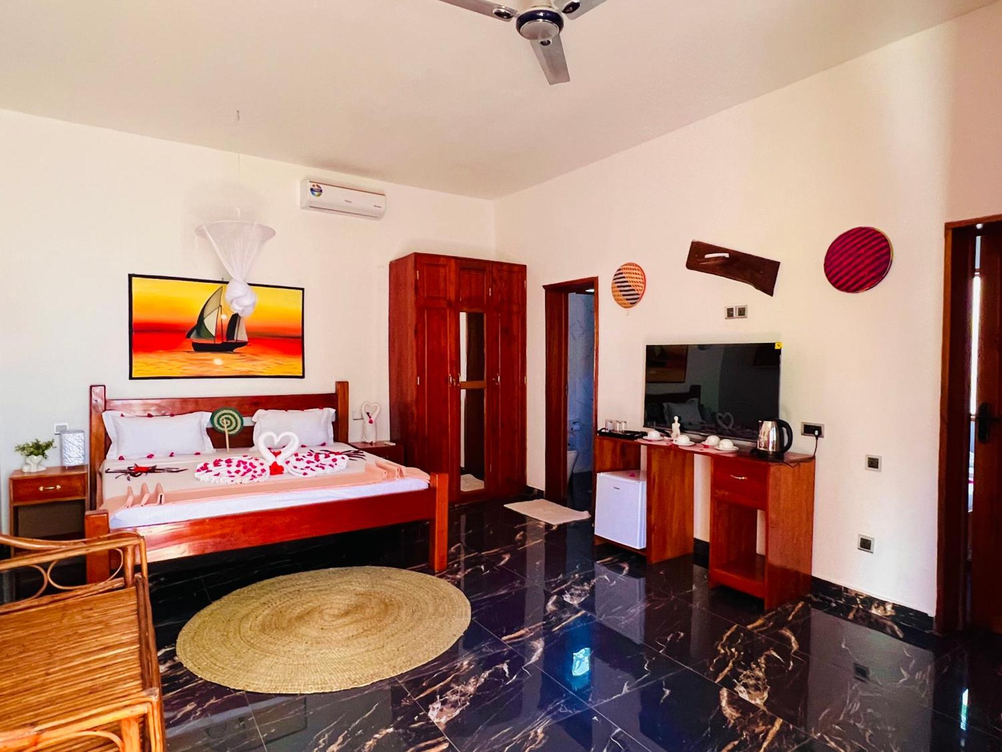 Tropical Nungwi Hotel ภายนอก รูปภาพ