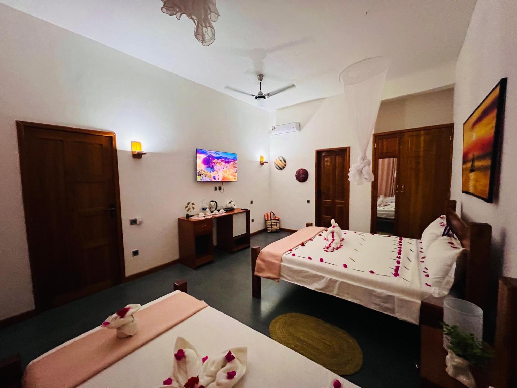 Tropical Nungwi Hotel ภายนอก รูปภาพ