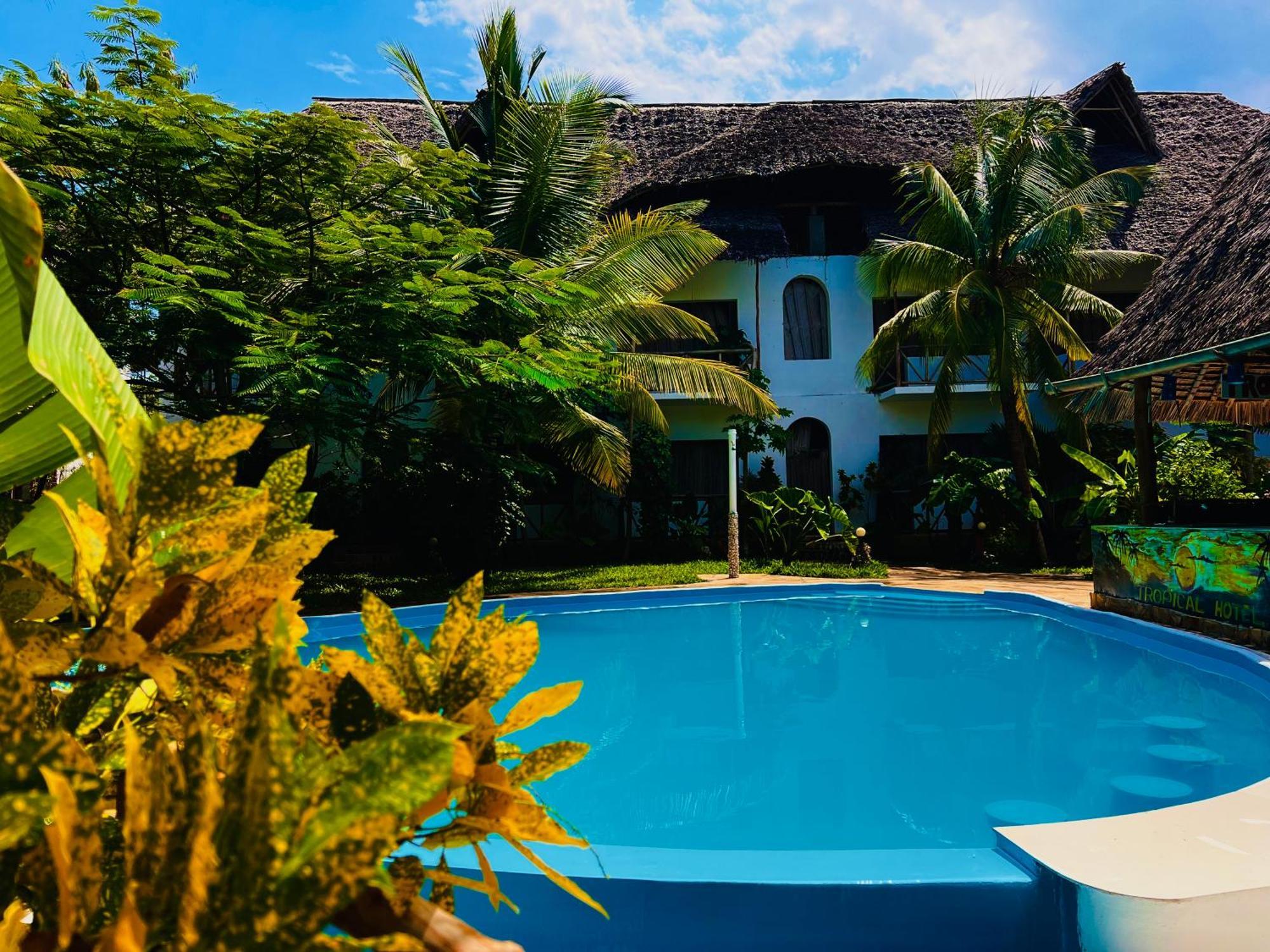 Tropical Nungwi Hotel ภายนอก รูปภาพ
