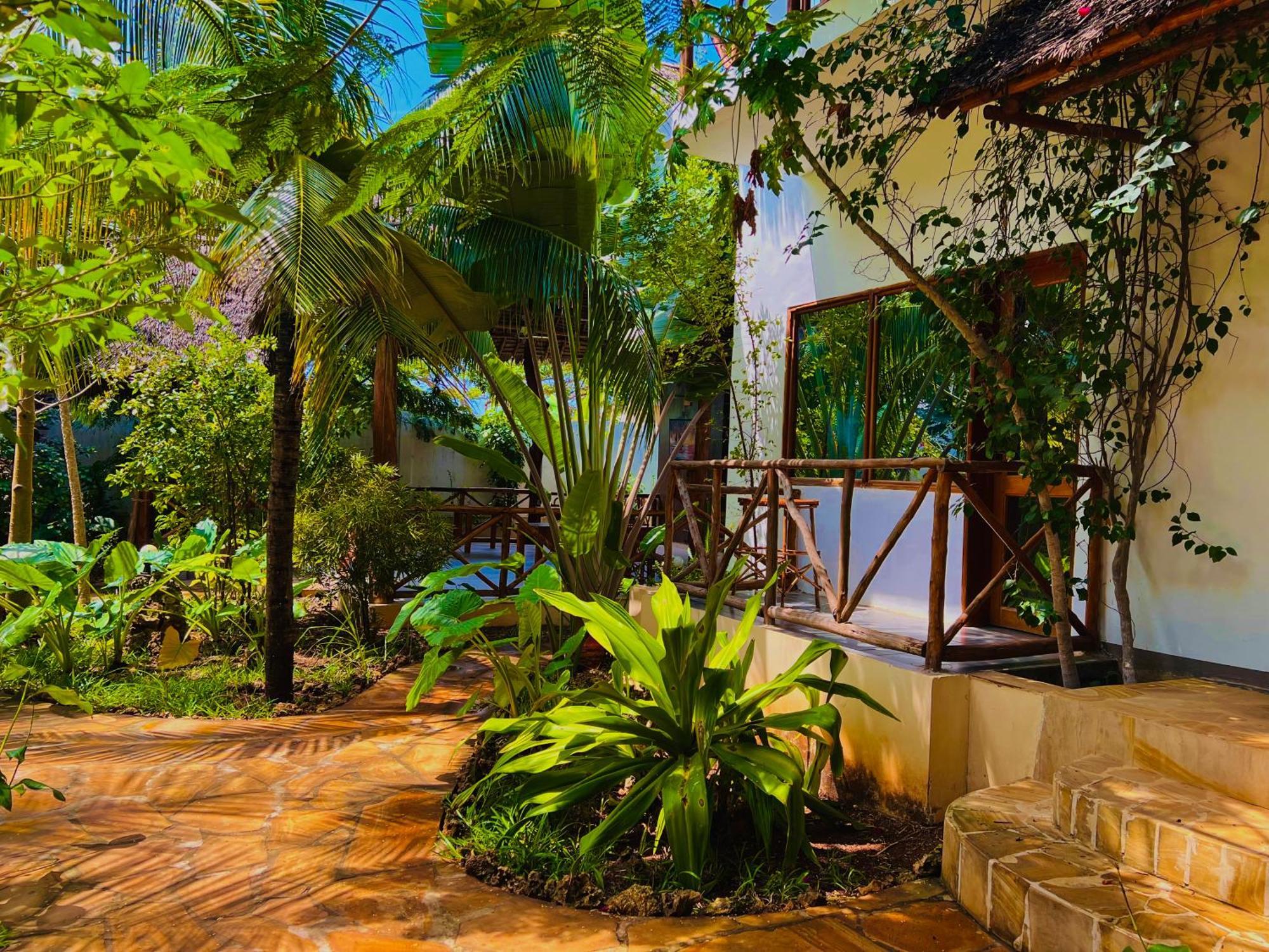 Tropical Nungwi Hotel ภายนอก รูปภาพ
