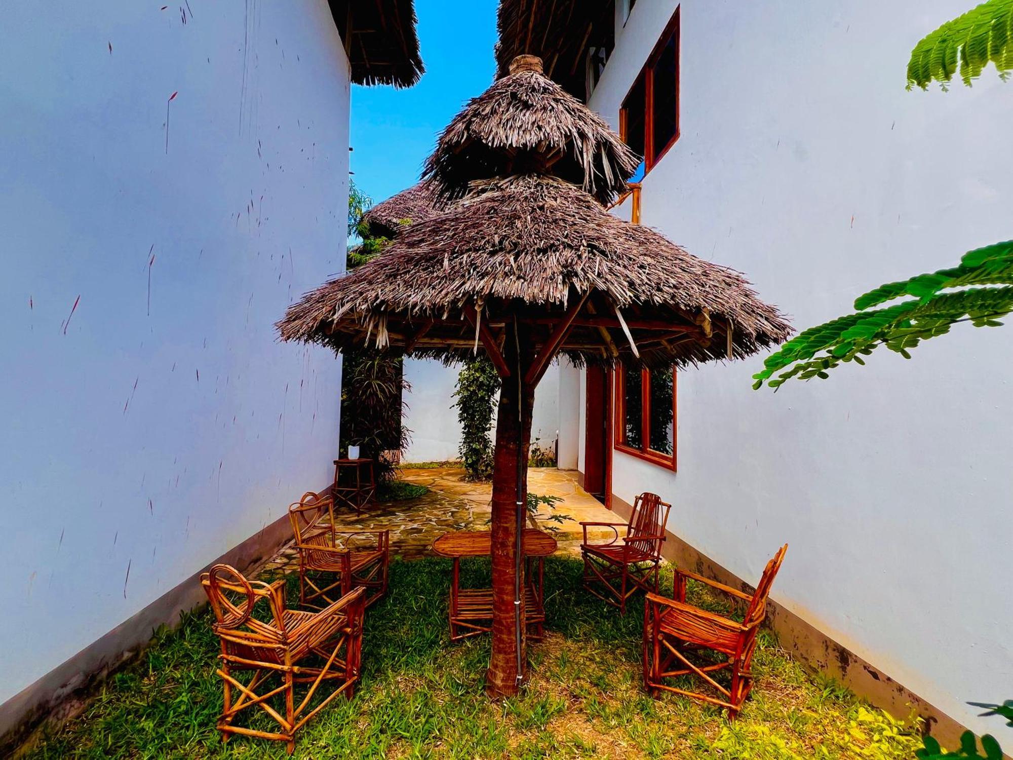 Tropical Nungwi Hotel ภายนอก รูปภาพ