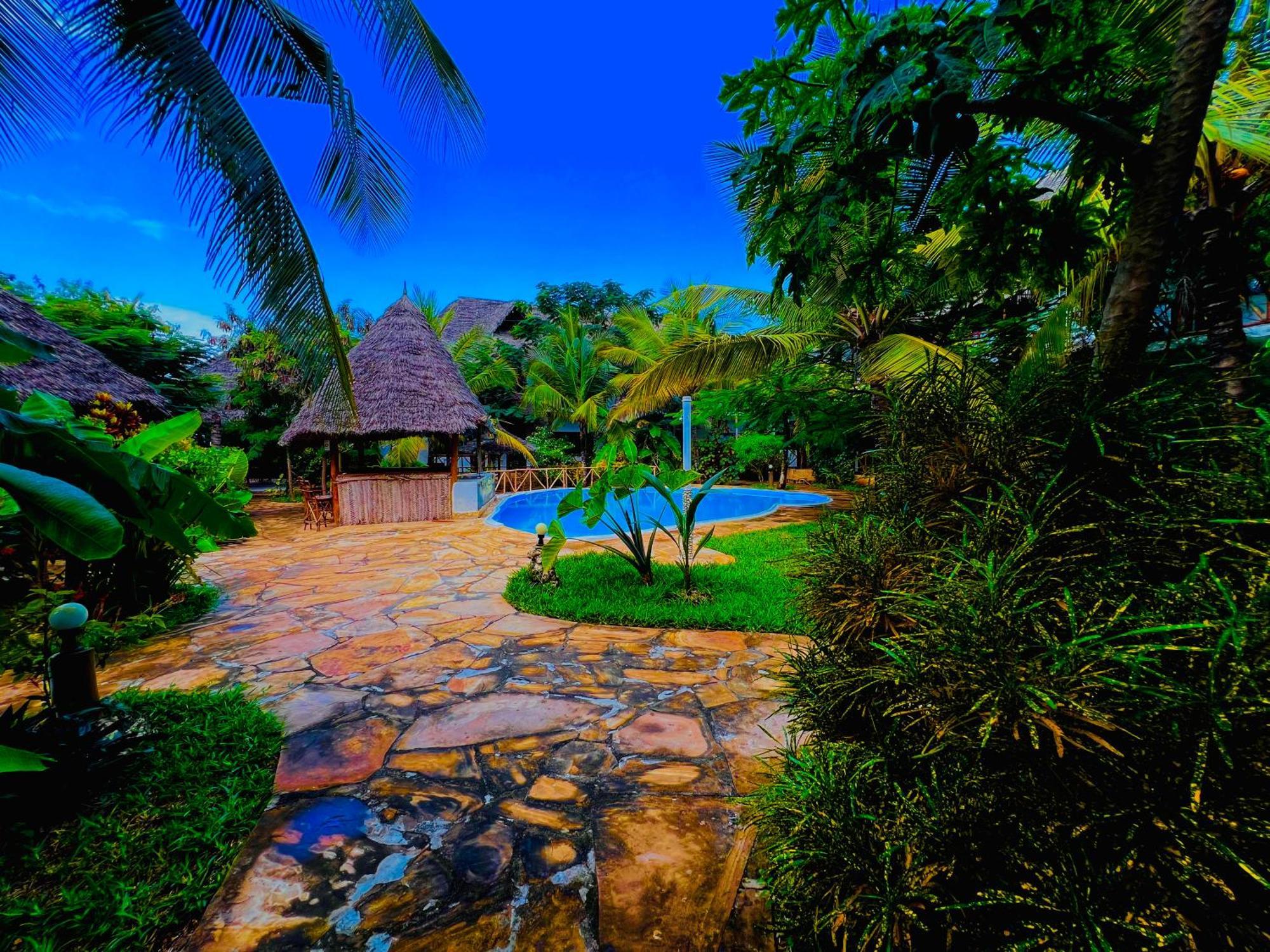 Tropical Nungwi Hotel ภายนอก รูปภาพ